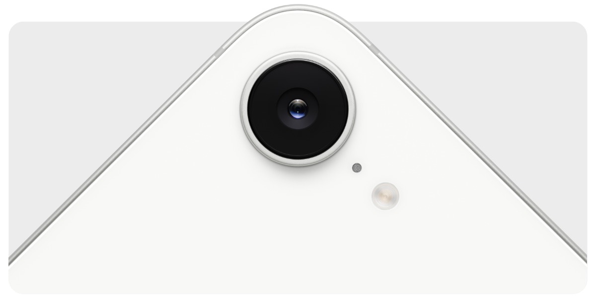 Apple-iPhone-16e-13