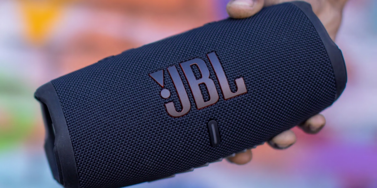 Беспроводная акустика JBL Charge 5 Red